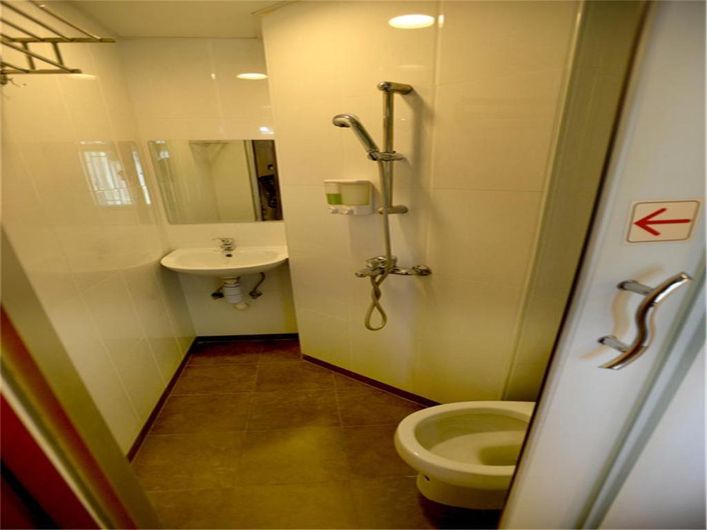 Fei Hung Hotel Цзюлун Экстерьер фото